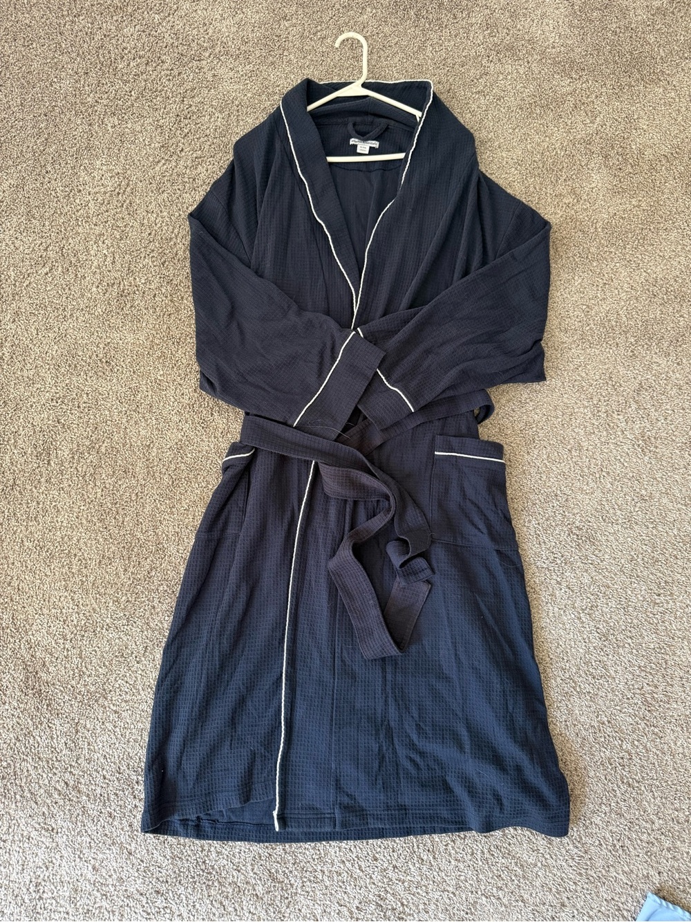 Amazon Essentials Navy Waffle Robe with White Piping